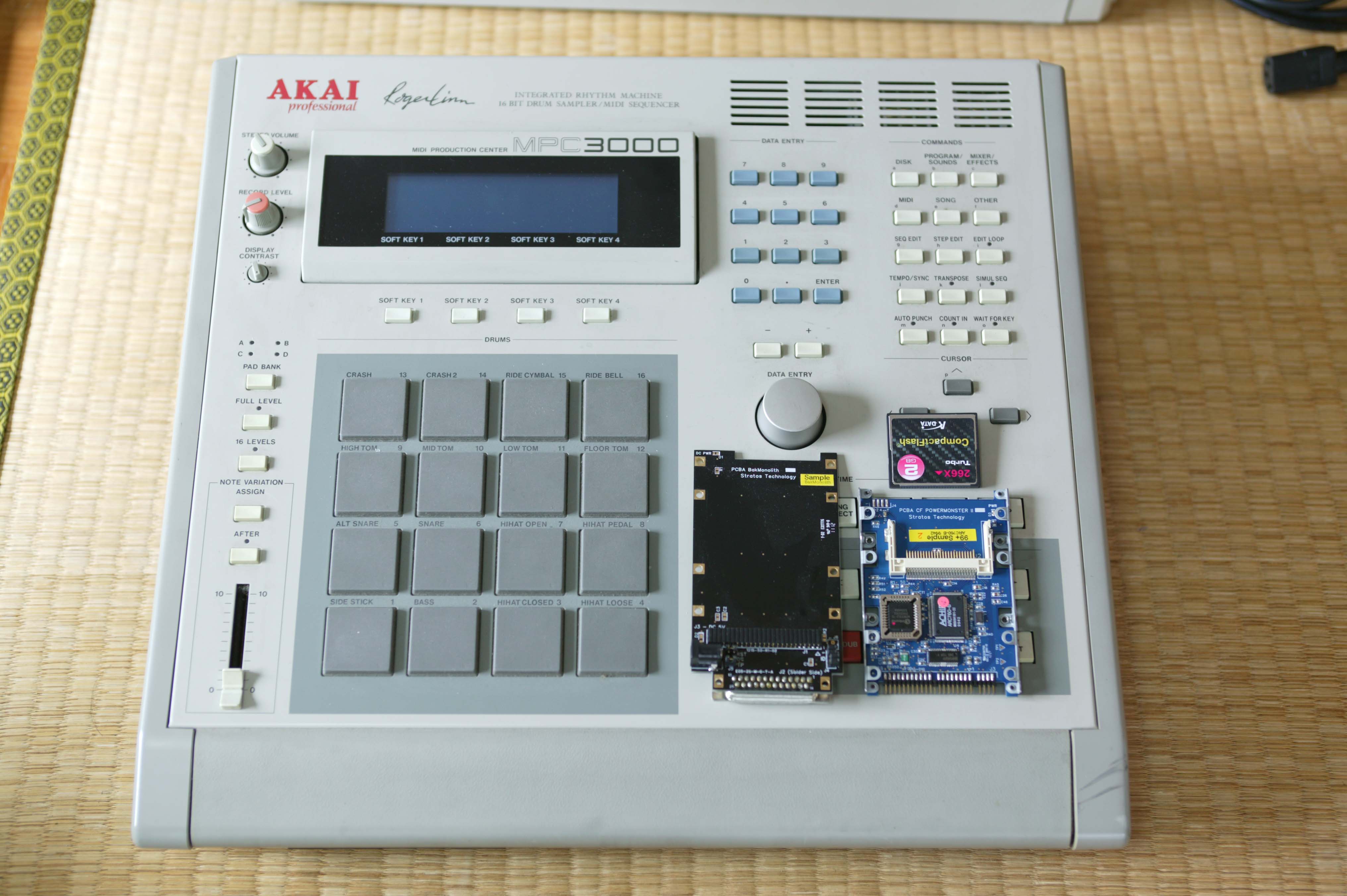 Awave StudioとPowerMonster IIを使って、GarageBandの音源をMPC3000に
