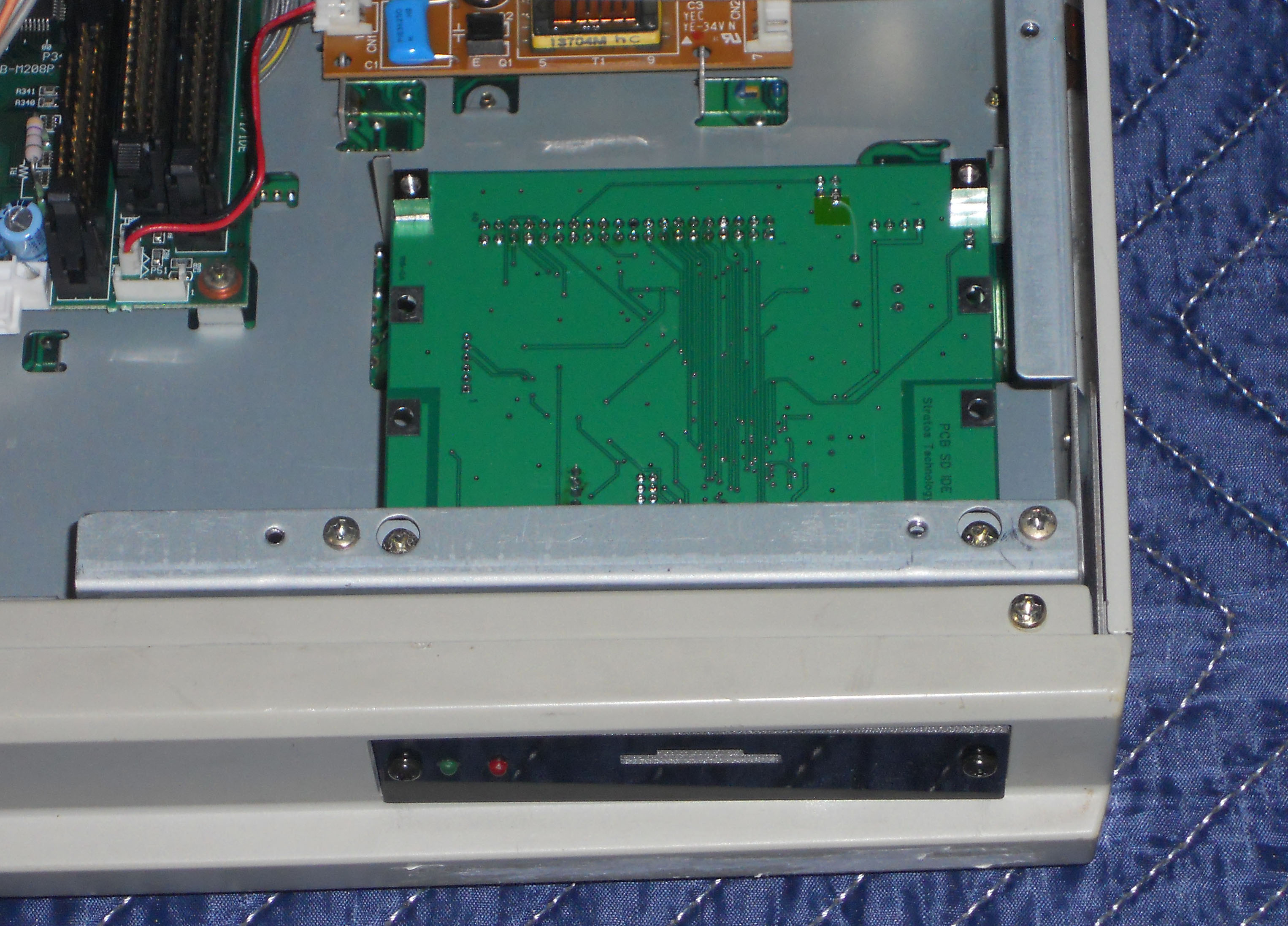 AKAI MPC2000XL 専用 HOT SWAP対応 SDカードリーダー/ライター取付 